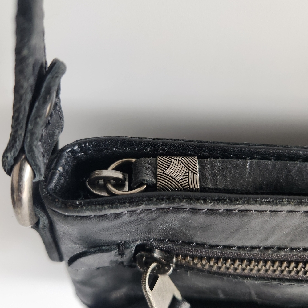 The Sak Ventura Flap Leather Organizer Crossbody Black Mandala Hang Tag - Picture 10 of 14